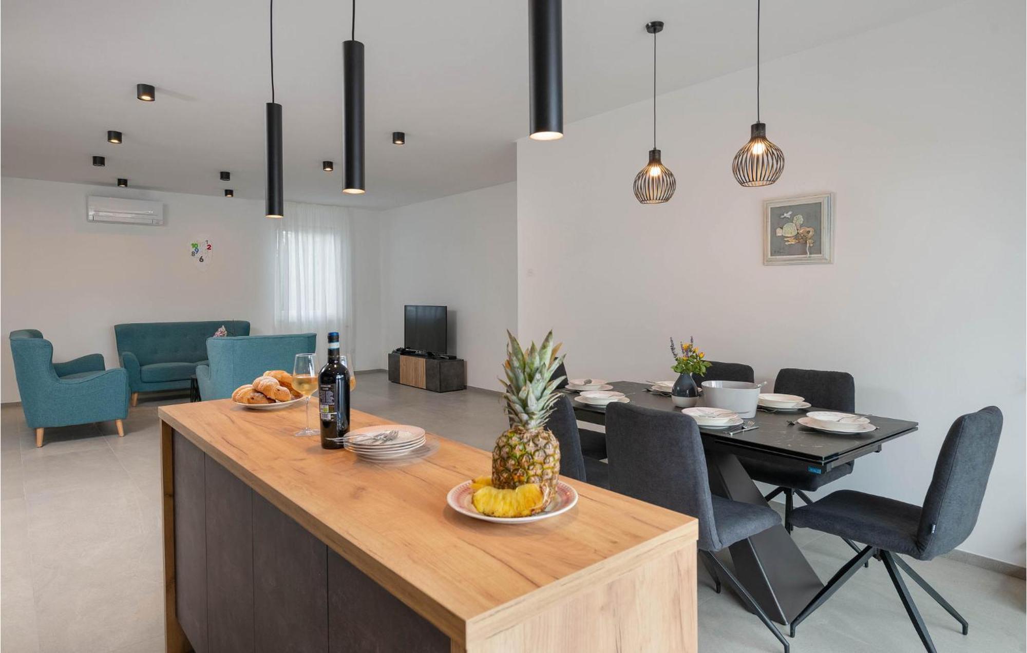 Stunning Home In Barban With Wifi מראה חיצוני תמונה