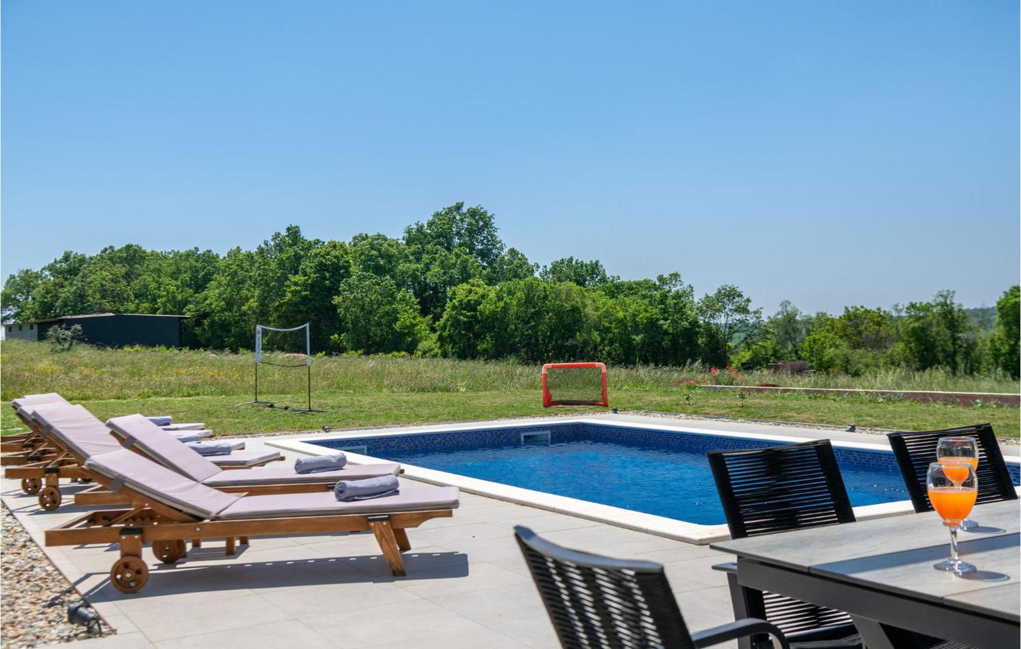 Stunning Home In Barban With Wifi מראה חיצוני תמונה
