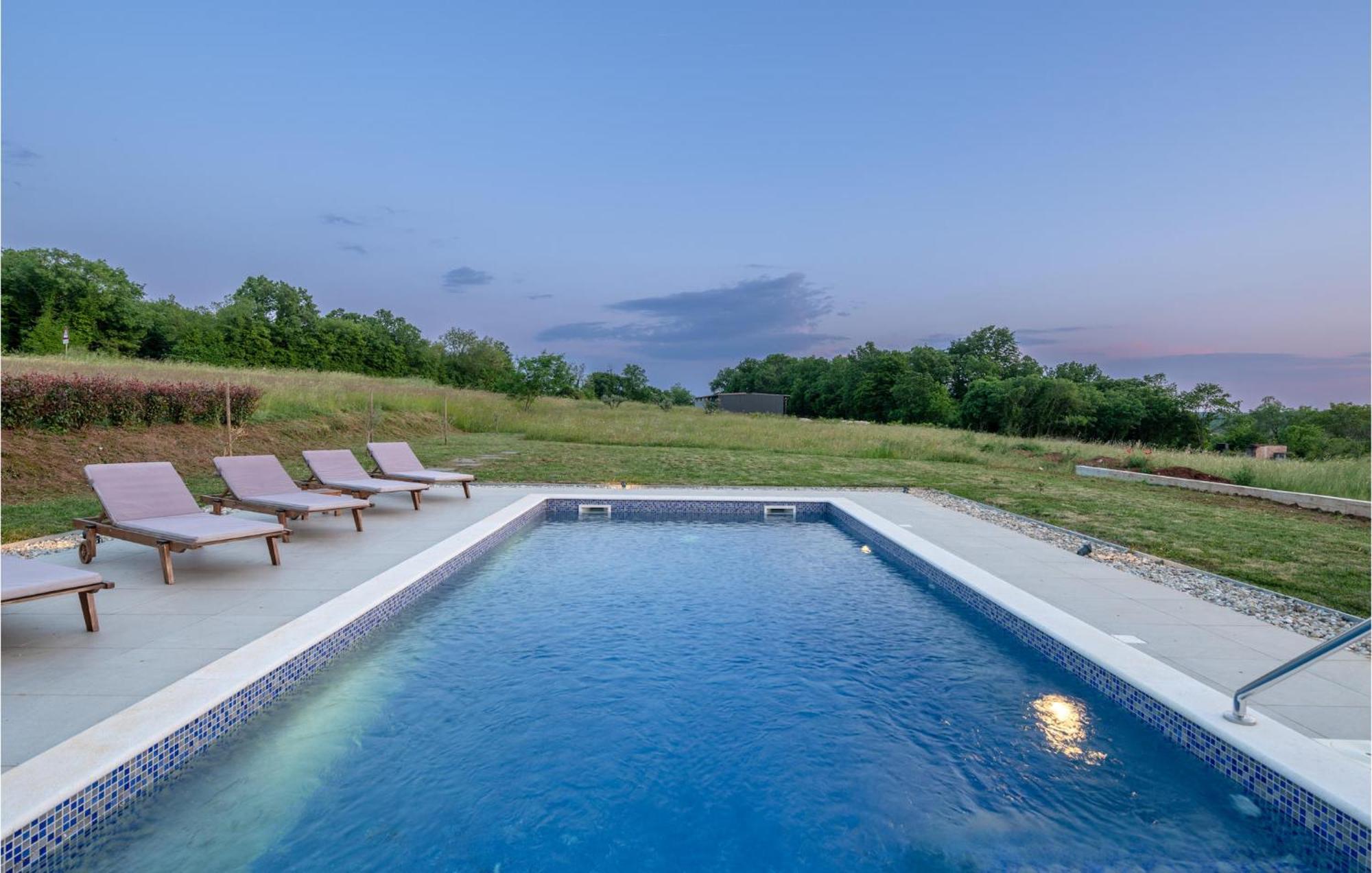 Stunning Home In Barban With Wifi מראה חיצוני תמונה